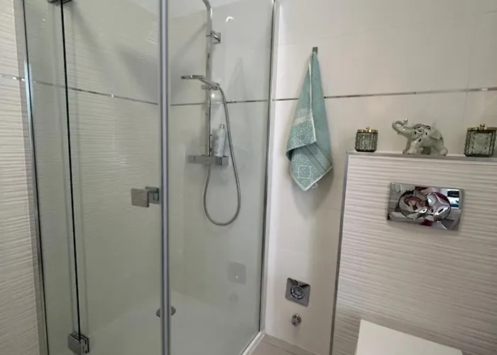 Blue Lagoon Apartment *