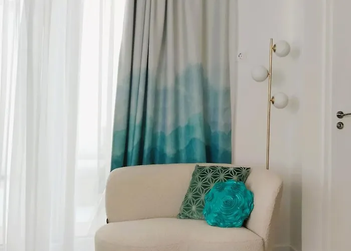 Blue Lagoon Apartment *